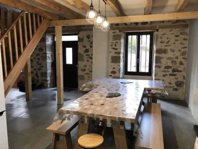 Gite Pour Famille Saint-Clément Buitenkant foto